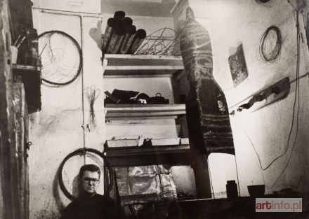 PIASECKI Marek | Beksiński in his studio in Sanok