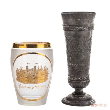 Dwa kielichy pamiątkowe z widokiem na Dom Zdrojowy w Sopocie