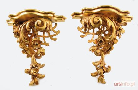 Para konsolek złoconych w tradycji rokokowej