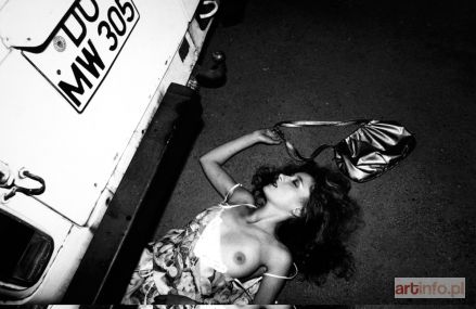 ZYGMUNTOWICZ Andrzej | Under a White Car from The Hurt and Beautiful series